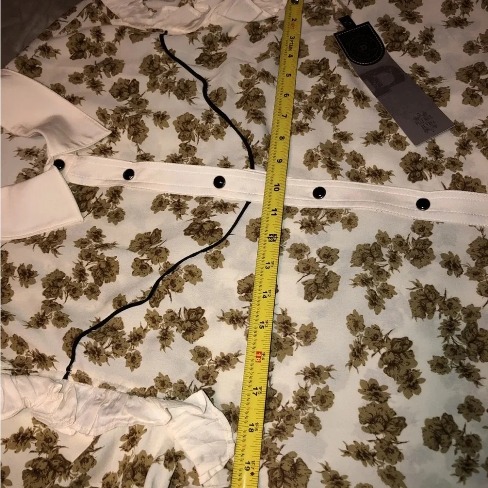 Double D Ranch  Floral blouse 5th Ave Top western style  Sz S,new with tags $269 - Picture 10 of 10
